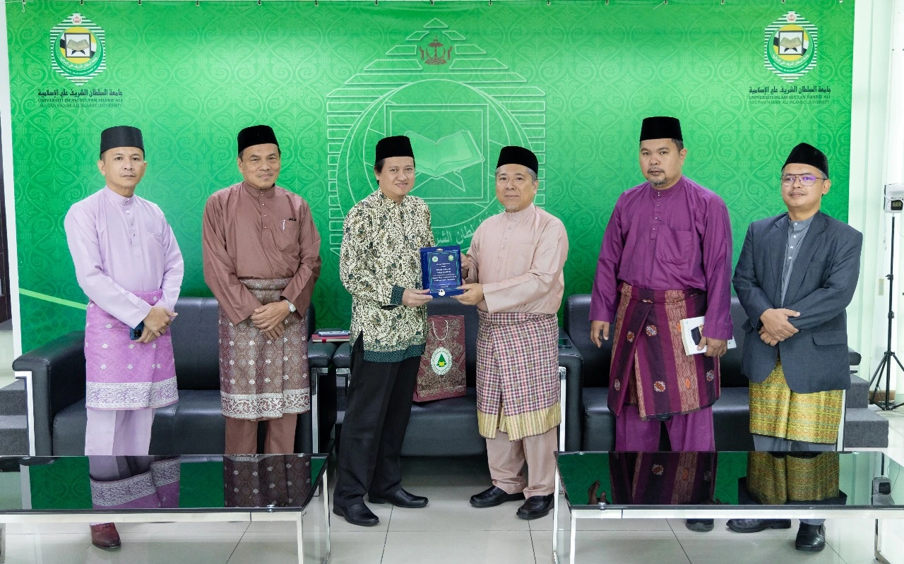 Pentingnya Silaturahmi; STKQ Al-Hikam Adakan MoU Bersama UNISSA Brunei Darussalam