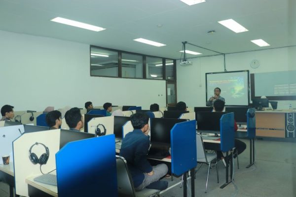Dalami Literasi Digital dan AI, Tim Khidmah Perpustakaan Al-Hikam Depok Kolaborasi dengan Departemen Ilmu Perpustakaan dan Informasi UI