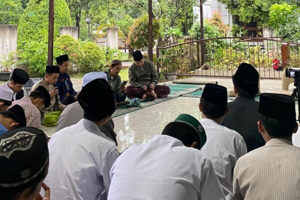 DEMA STKQ Al Hikam Gelar Khatmil Qur’an Kloter Pertama Kabinet Baru